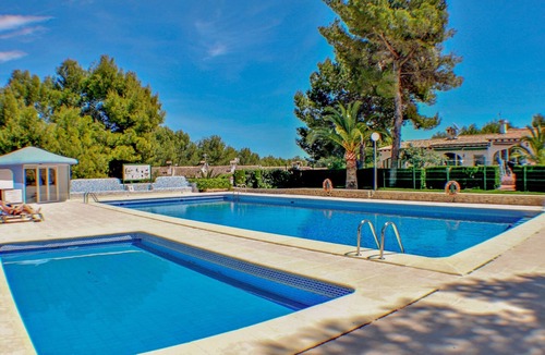 Pinar del Advocat Apartment | Flor - cozy bungalow with large comm. pool in Moraira