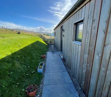 Bornesketaig Ski Chalet | Flora's Cliff View