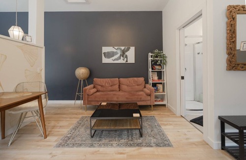 Erbs Cove Condo | Flora studio on the lake