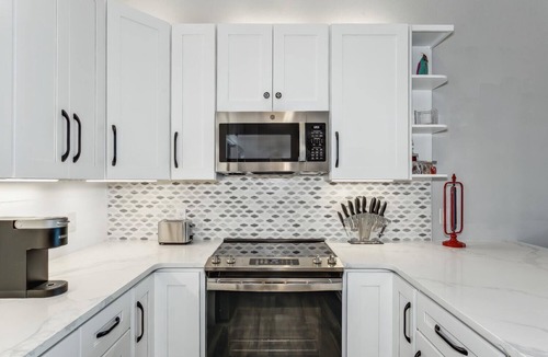 Ono Island Condo | FloraBama Inspired Waterfront Condo w/Boat Slip next To The Famous Florabama