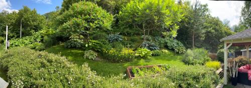 L'Anse-Saint-Jean Apartment | Floral'Anse