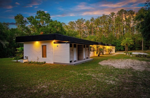 Floral City House | Floral City Oasis/Pool, BBQ Area & Forest View