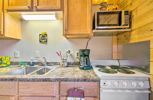 Florence Cabin | Florence Cabin w/On-Site Creek!