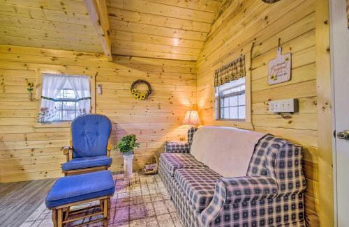 Florence House | Florence Cabin with On-Site Creek!