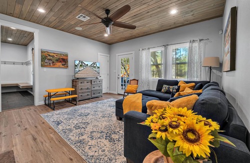 Waco House | Florence Family Farmhouse Retreat