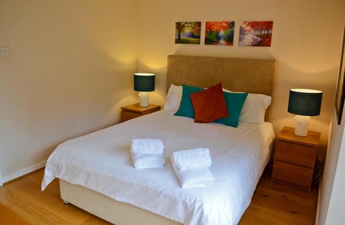 Westbourne Apartment | Florey Lodge