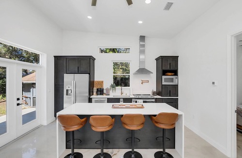 Kissimmee House | Florida HappyNest Secluded Luxury Guesthouse