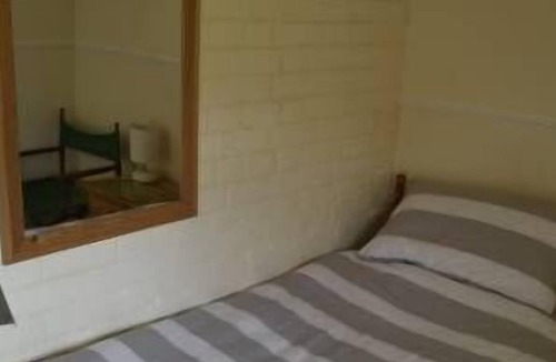 East Tisted Bed & Breakfast | Flossie's B&B