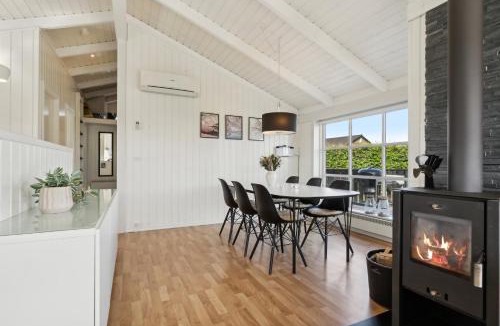 Flovt Strand House | Flovt Beach Peace And Private Garden