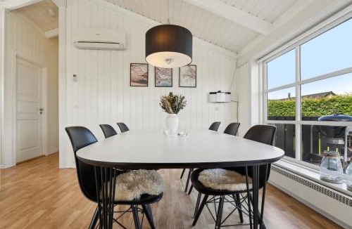 Flovt Strand House | Flovt Beach Peace And Private Garden