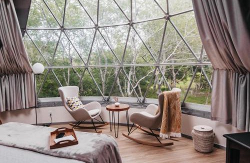 Elderbank Ski Chalet | FlowEdge Riverside Getaway