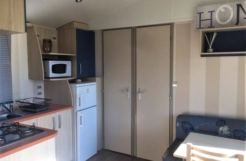 Verruyes House | Flower Camping Côté Lac * - Mobile home 2 bedrooms Relax Comfort 30m2 Covered terrace 10m2 + TV 4 persons