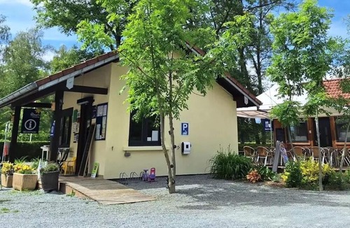 Leval Ski Chalet | Flower Camping du Lac de la Seigneurie * - Chalet CONFORT Monia 27 m2 (2 bedrooms) + covered terrace of 10m2 + reversible air conditioning 5 people