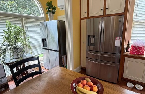Summerville Historic District House | Flower Town Manor