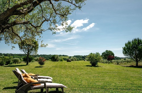 Cavillargues House | Flucht in die Domäne Givaudan by Interhome