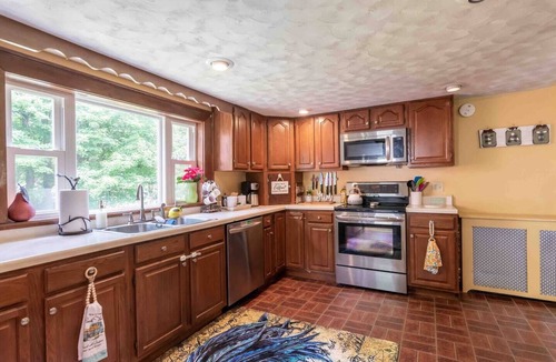 Fly Creek House | *Fly Creek Manor*3.7Mi to HOF*4Bedrooms2Ba/Sleep10