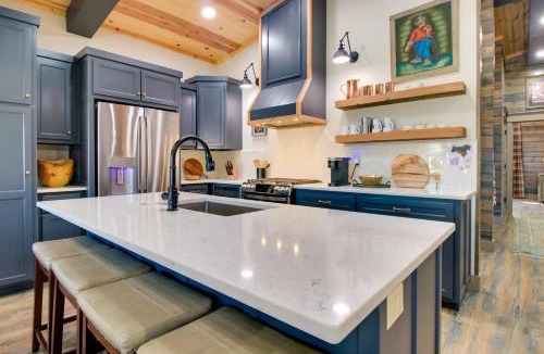 Cotter House | Fly Fishers’ Paradise: Getaway Near White River!