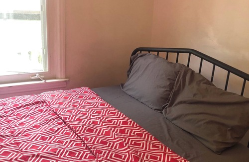 West Hill House | FM102-Cozy Holiday Home