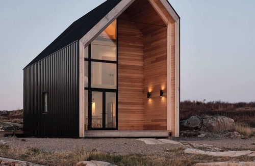Joe Batt's Arm Cabin | Fogo Island Modern Cabin | 2BR/2BA Ocean Retreat
