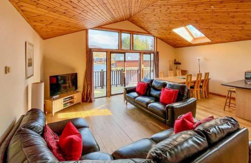 Foss House | Fois Bhrus