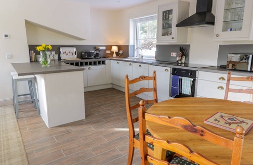 Ascog Cottage | FOIS HOUSE, pet friendly, character holiday cottage in Callander