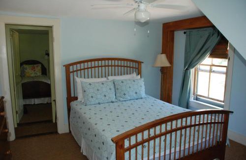 North Sutton Hotel | Follansbee Inn