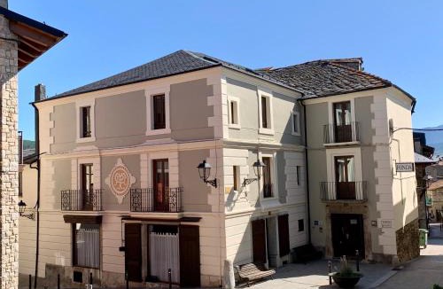 Bellver de Cerdanya Hotel | Fonda Biayna