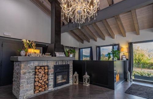 Bellver de Cerdanya House | Fonda Matía