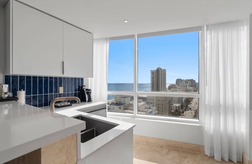 Mid Beach Apartment | Fontainebleau Ocean View 2BR Apt
