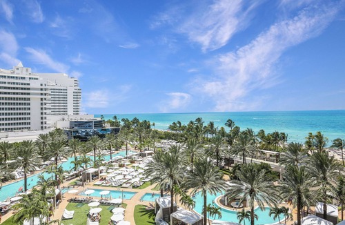 City Center Condo | Fontainebleau Sorrento OceanView Jr. Suite FREE valet & spa.pass No resort fees!