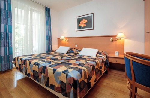Island Hvar Hotel | Fontana Bayside Park