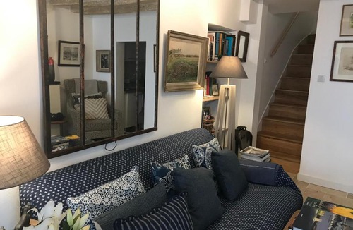 Fontevraud-l'Abbaye Bed & Breakfast | fontevraud maison de ville bnb