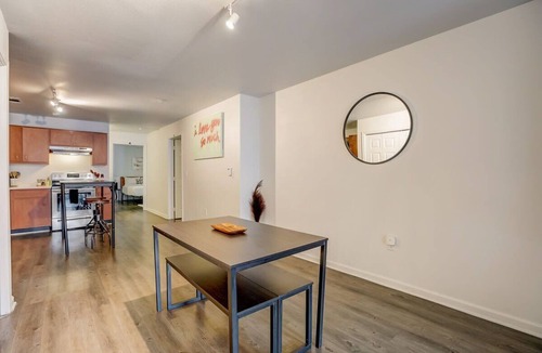 West Campus Apartment | Foodie Haven | Walk to Rio Favorites