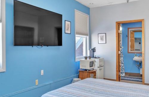 Whippleville Hotel | Foothills Lodge & Diner