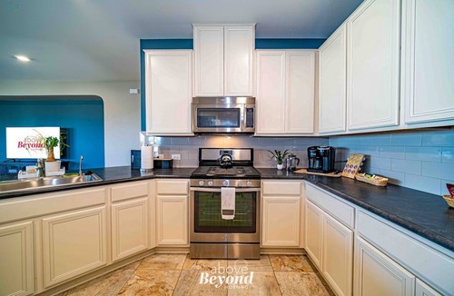 Hutto House | For Families and pets near Tesla, Hutto, Samsung