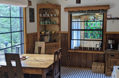 Fern Valley Cabin | For Rent: Relaxation, Beauty, and Pine Trees