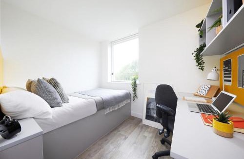 Winchester Hostel | For Students Only Cathedral Point in Winchester