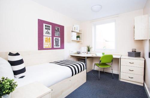 Oadby Apartment | For Students Only The Grange Leicester