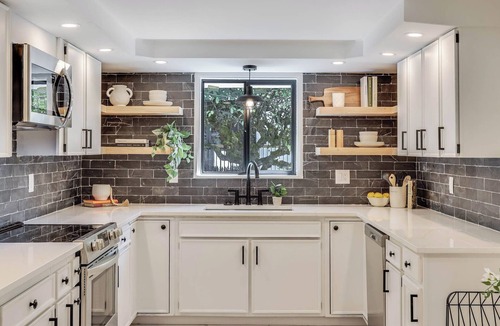 Inglewood-Finn Hill Cottage | Forbes Farm Cottages Unit B