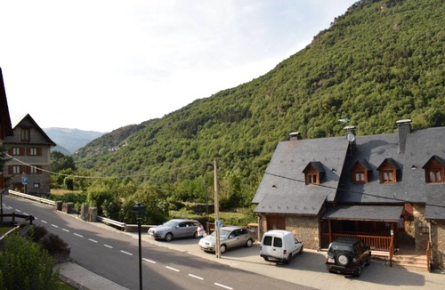 Las Bordas Apartment | FORCANADA APARTMENT WITH WIFI