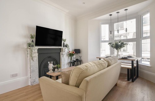 Seaton Apartment | Fore Street House - Apartment 2