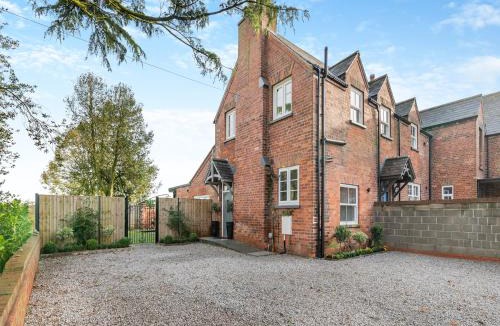 Cottingham House | Foreman's Cottage