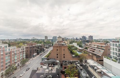 Bloor-Yorkville Apartment | Forest 1Bd & DEN in Yorkville 10 Floor