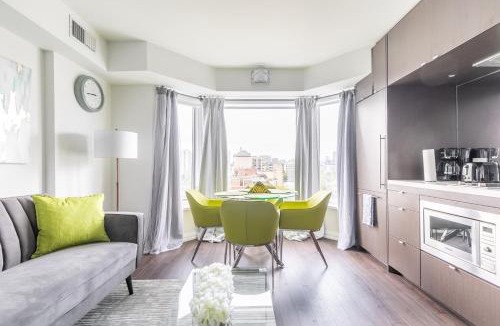Bloor-Yorkville Apartment | Forest 1Bd & DEN in Yorkville 10 Floor