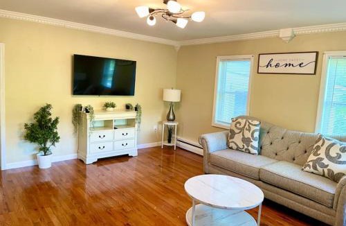 Montague House | Forest and River Side Tranquil House