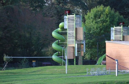 Pouligny-Notre-Dame House | Forest cabin in Berry with terrace