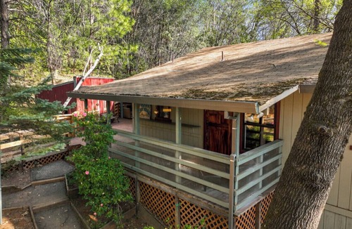 Foresthill House | Forest Cottage Large Group Retreat 27 beds Sleeps 47