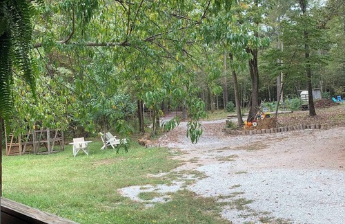 Eatonton RV Rental | Forest Dome Near Lake Oconee | Artistic Design