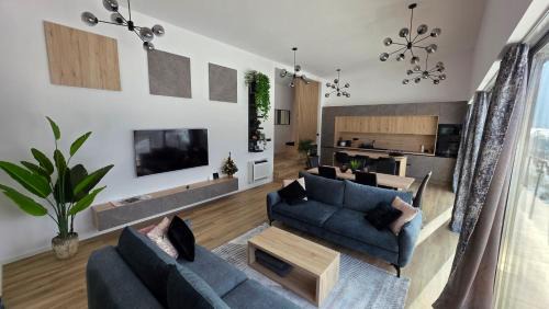 Josipdol House | Forest Edge Lake House