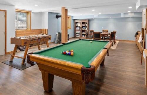 Cle Elum Villa | Forest Escape